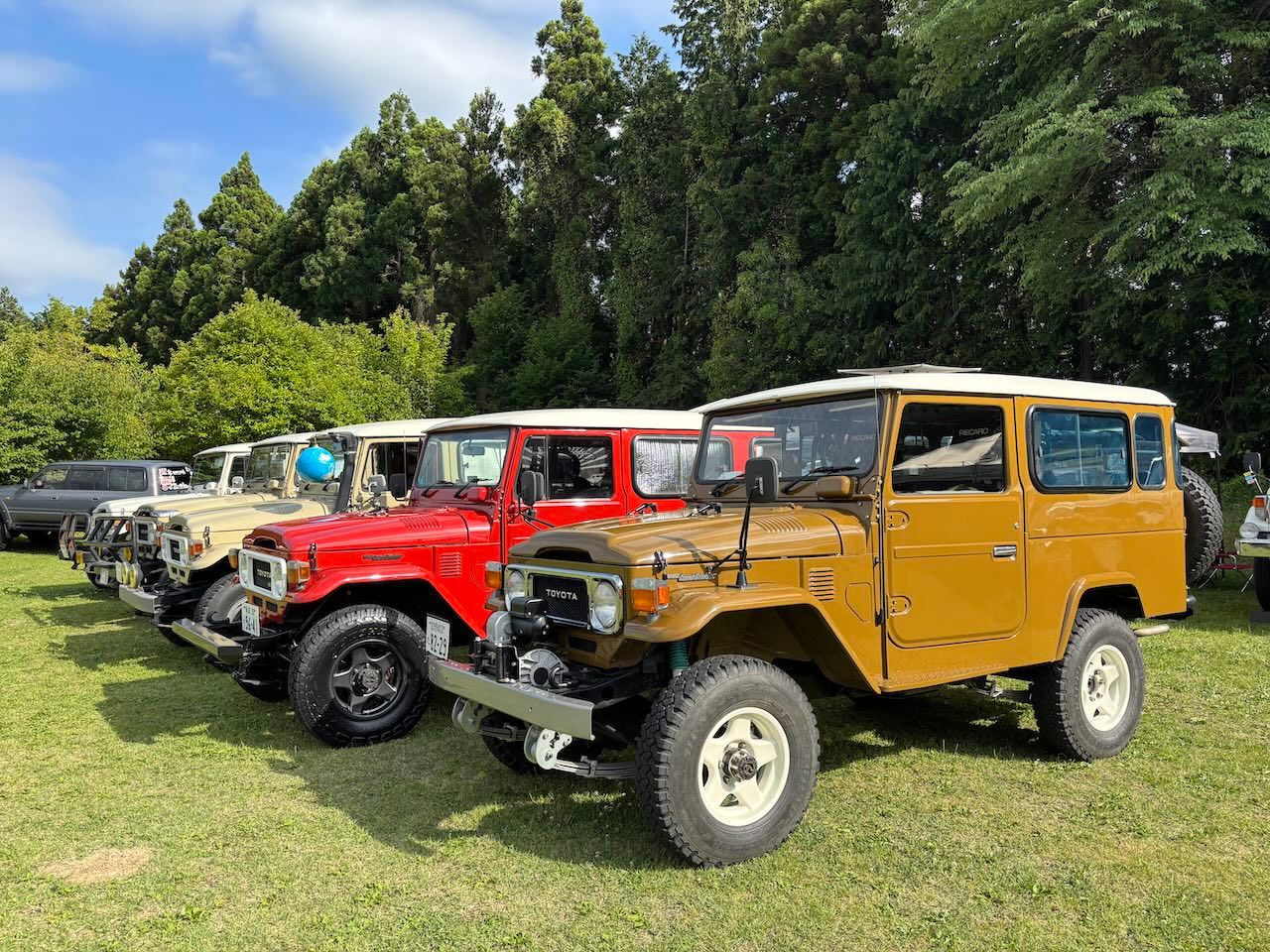 Land Cruiser 40 Meeting East 24th