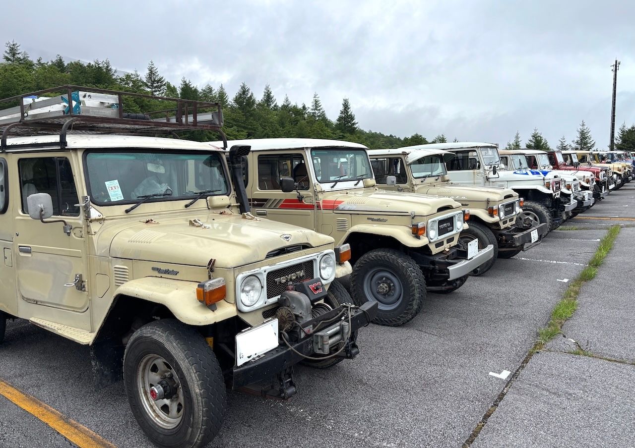Land Cruiser 40 Meeting East 24th
