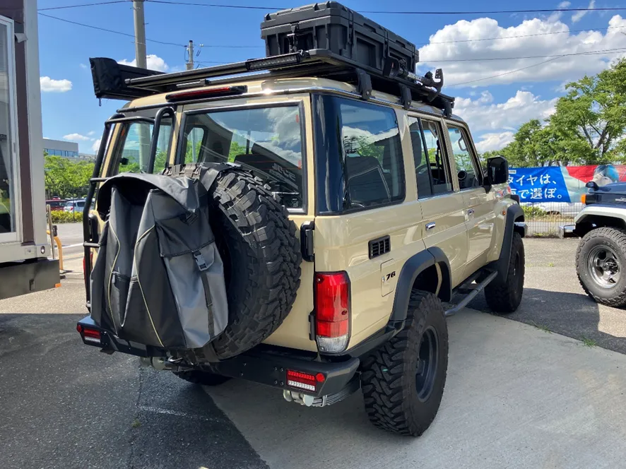 LC70AX2
