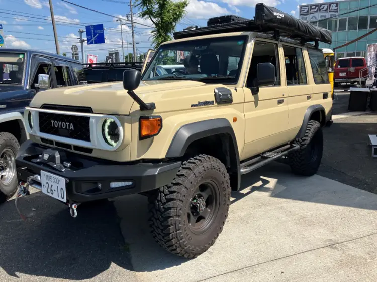 Test Drive Report: Toyota LAND CRUISER 70 AX