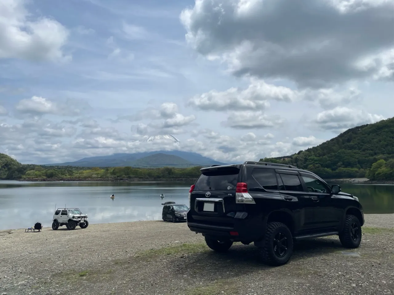 2011 トヨタ ランドクルーザー 150 前期型 新車から乗り始めて15年目に入りました!
よろしくお願いします🙇