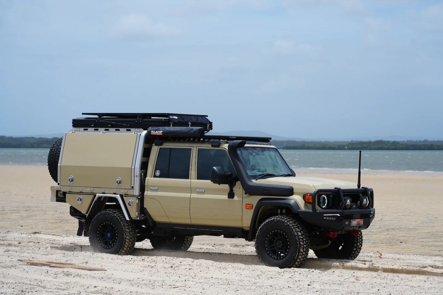 LC79. Photo by and courtesy of 米斯特铭铭, Australia. Used with permission. LC79. Photo by and courtesy of 米斯特铭铭